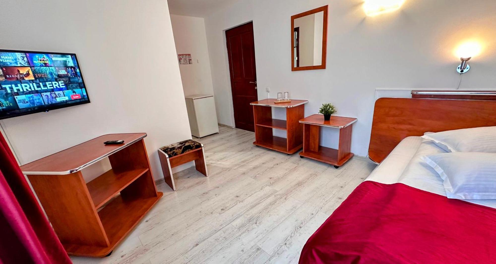 Valea Alba View - Self Check-In Hotel บุชเตนี ภายนอก รูปภาพ